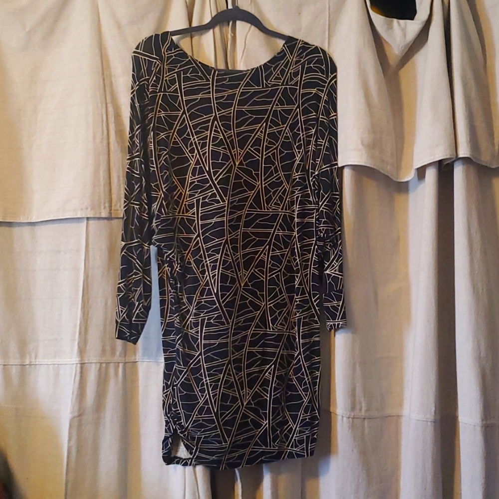 Wehi Designs, dress or top. Size lg/xlg. 3/4 sleeve mini dress.